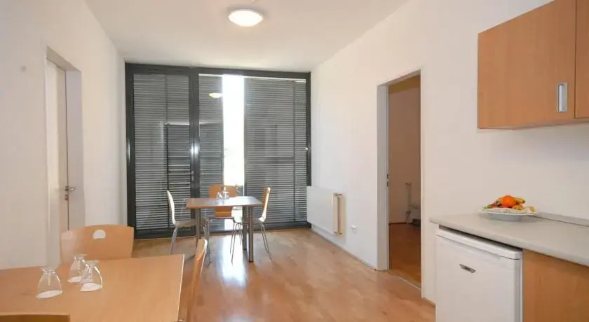 Aréna Savaria Guestrooms - фото 8