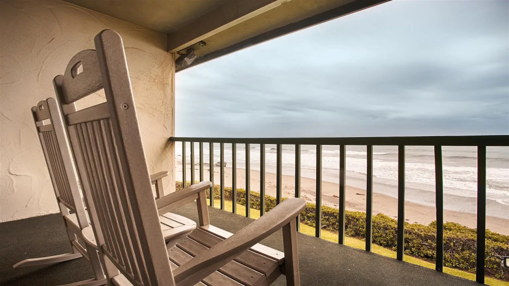 Cavalier Oceanfront Resort - Général