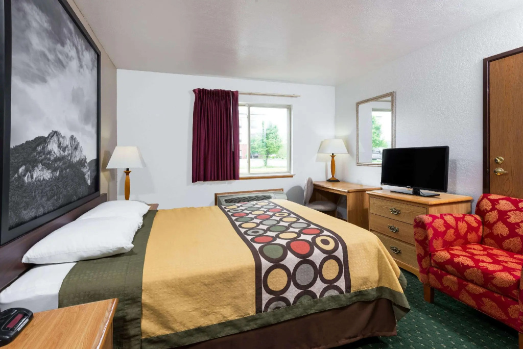 Standard Double room (full double bed)