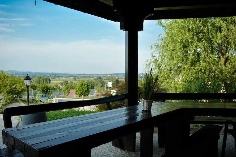 Guest House Zevnik