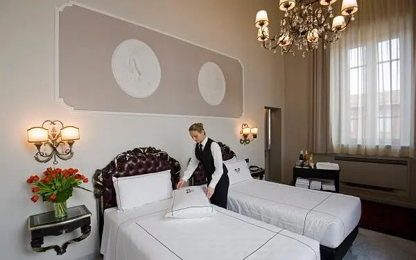 Double Suite (twin beds)