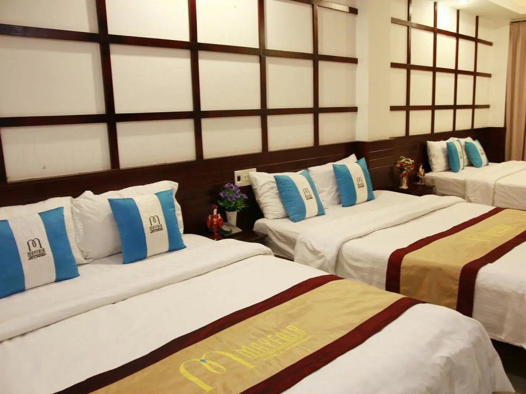 Grand room