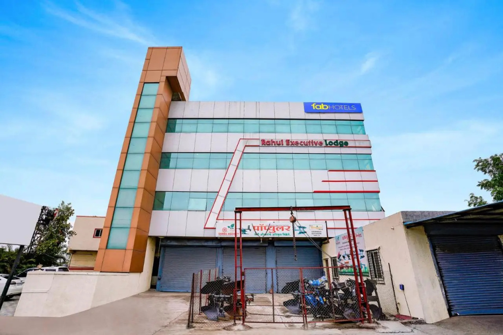 Fabhotel Rahul Executive
