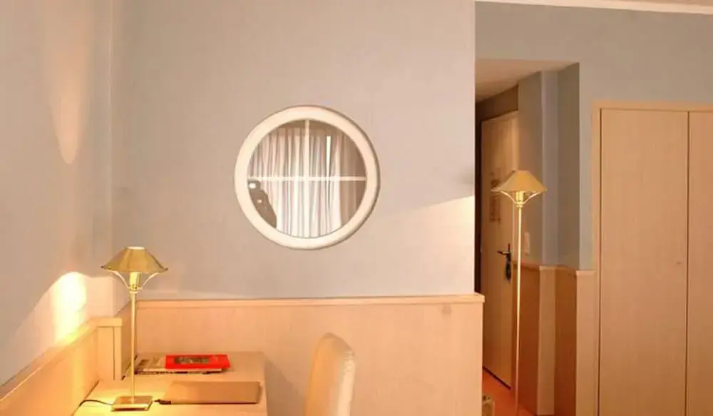 Standard Double room with lake view (full double bed)