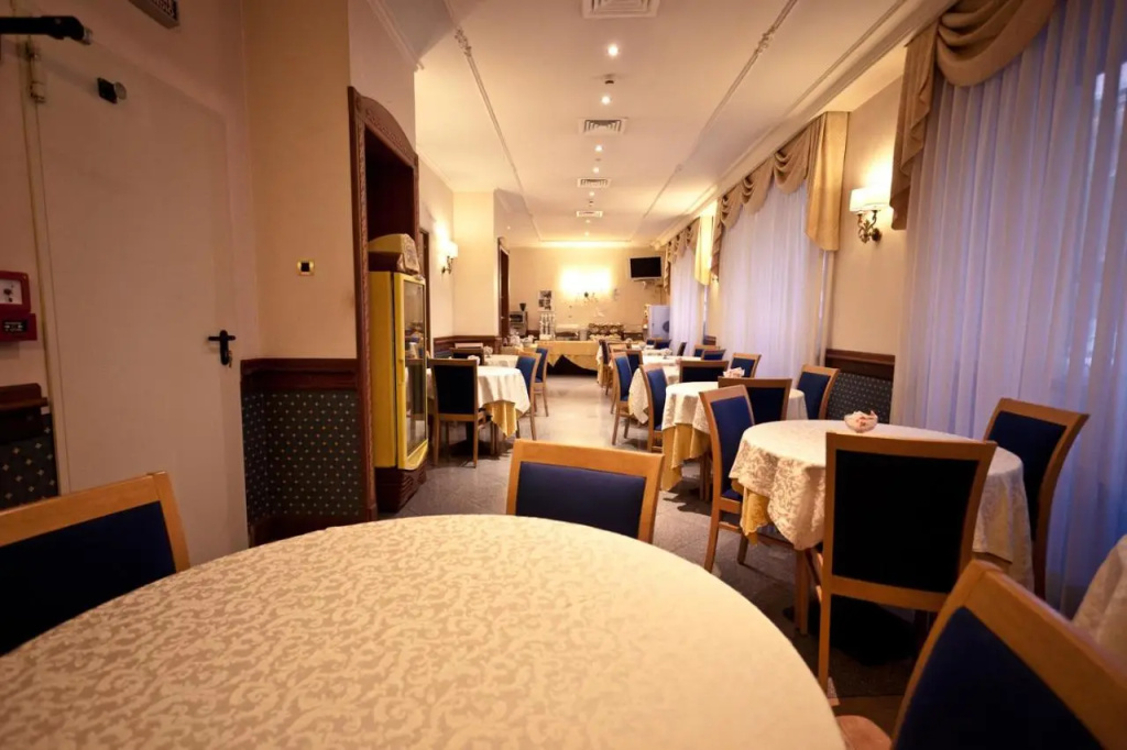 Phi Hotel Ambra - Général