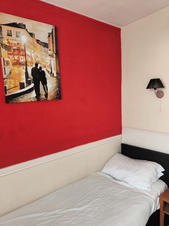 Economy room