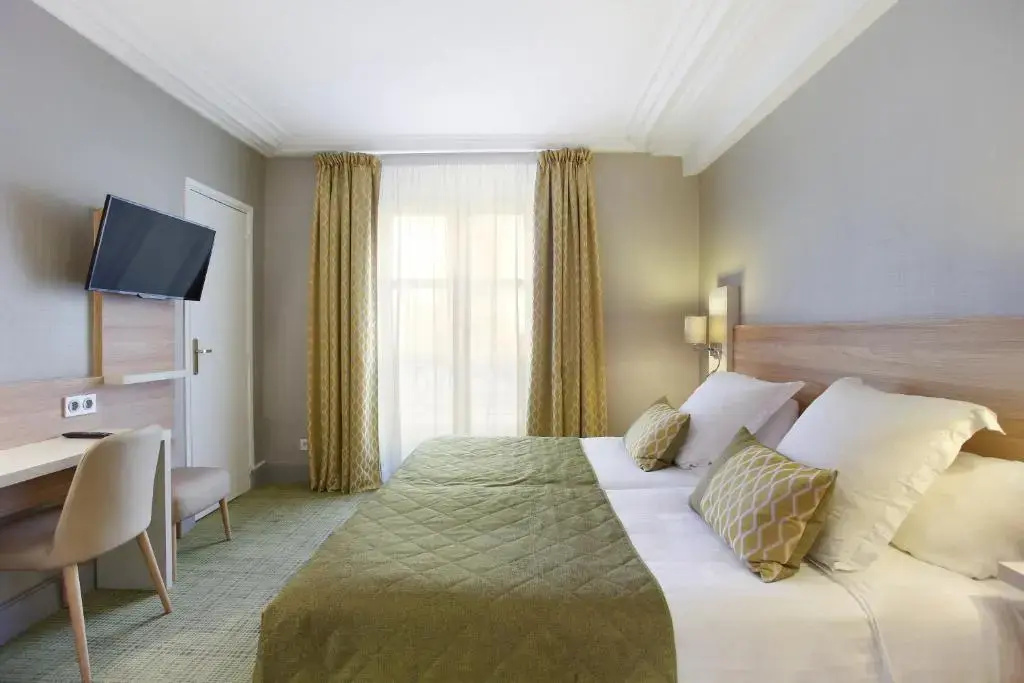 Superior Double room (full double bed)