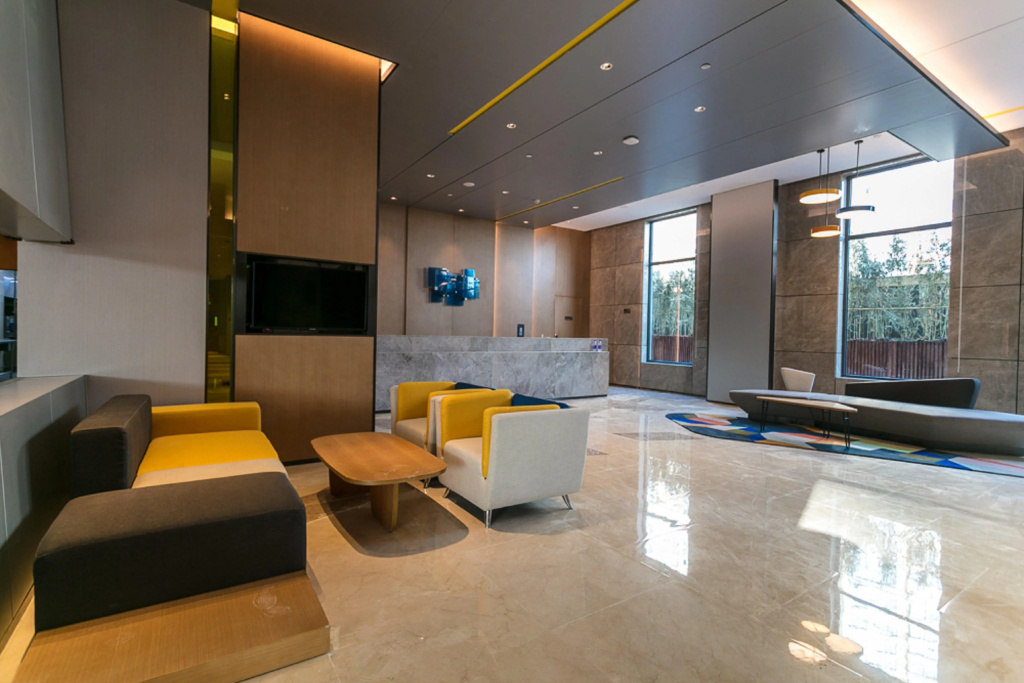 Lobby & Reception