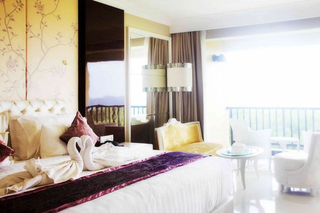 The Rich Prada Bali