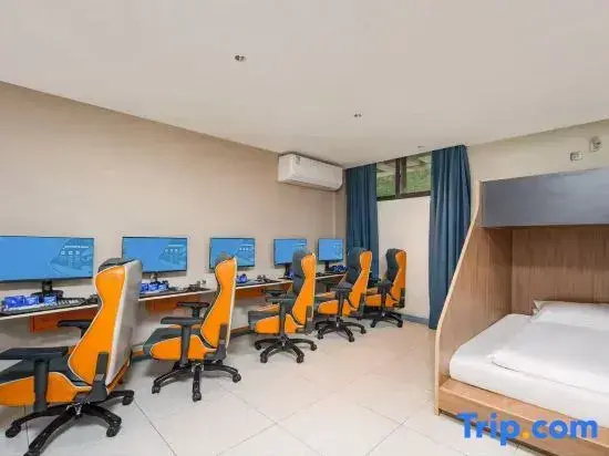 Bed in Dorm