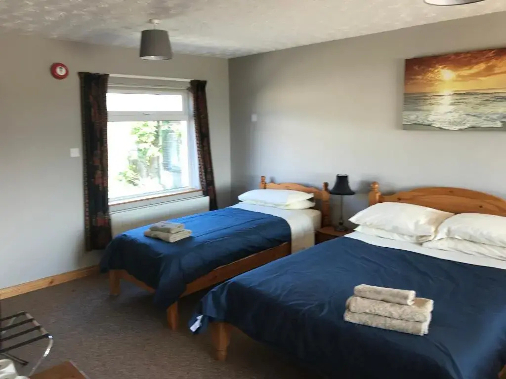 Carnside Guest House - фото 3