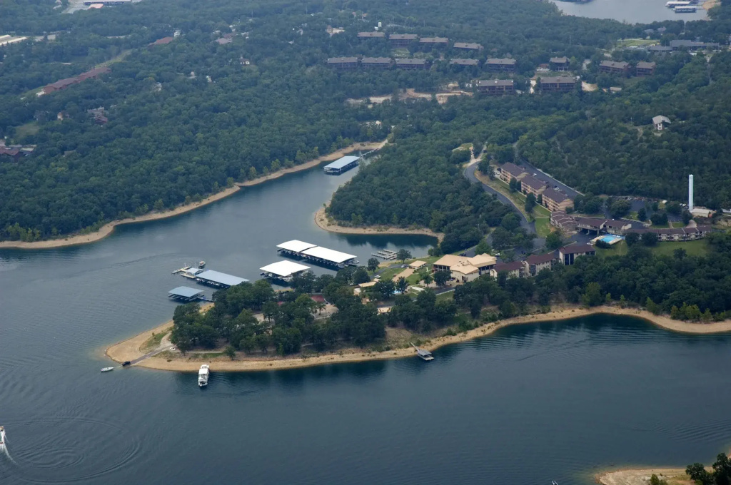 Beach & Waterfront