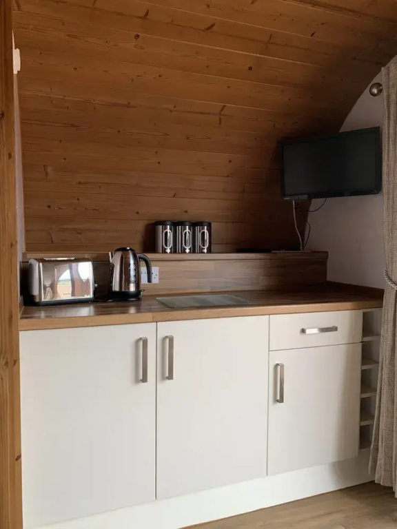 Standard Capsule with balcony