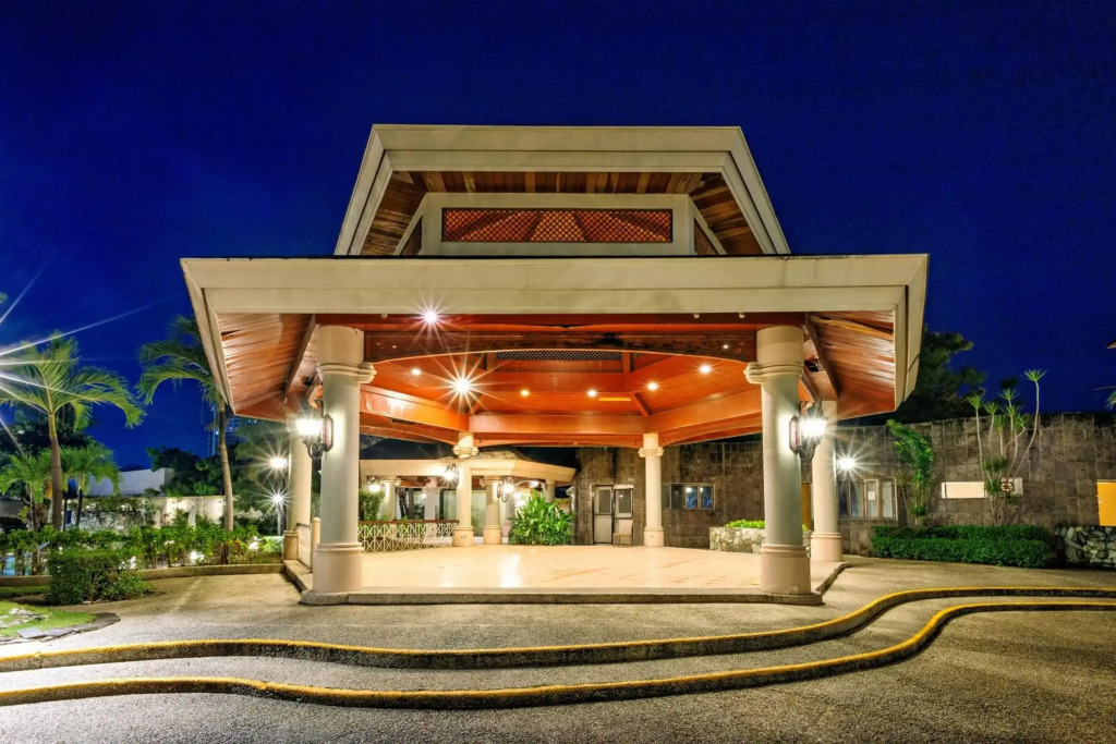 Waterfront Cebu City Hotel & Casino - фото 24