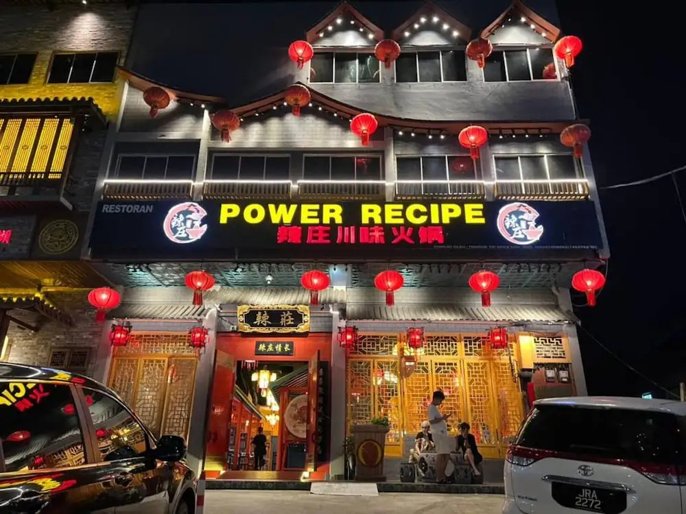 Twin Galaxy Minimalist Studio 2-4pax CIQ JB Town