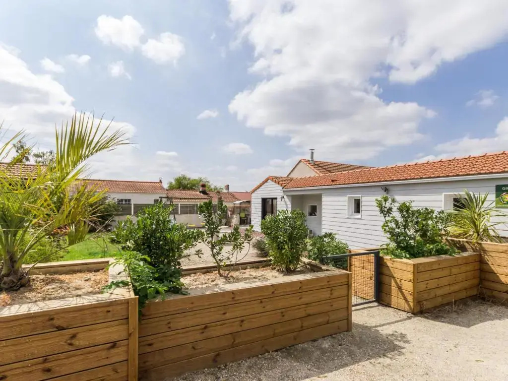 Gite Saint-Viaud, 4 pièces, 6 personnes - FR-1-306-1047