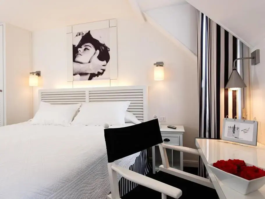 Le Petit Madeleine Hôtel - Chambres