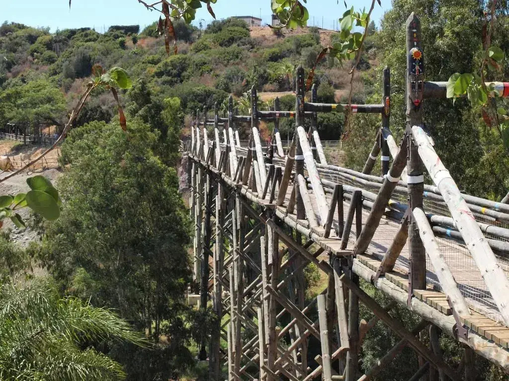 Hotel Selwo Lodge - Animal Park Tickets Included