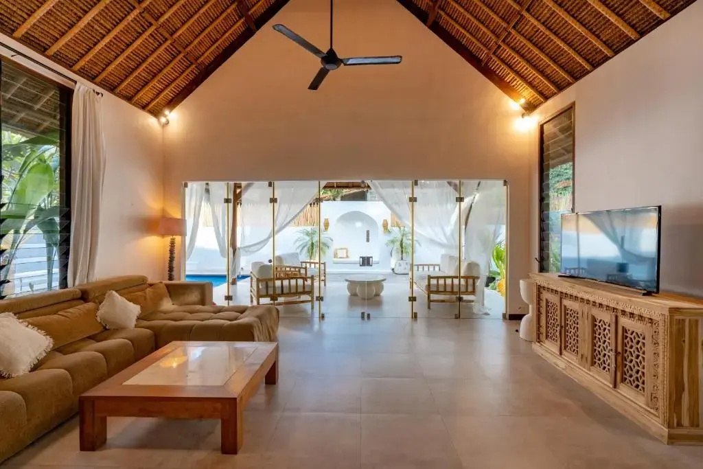 3 Bedrooms Villa