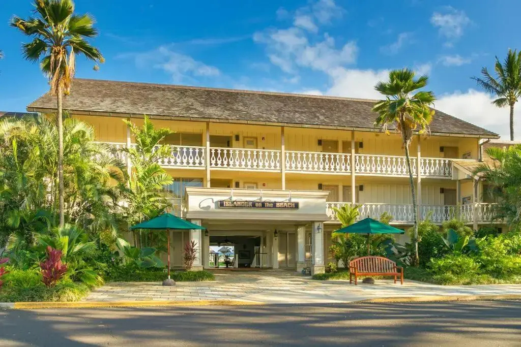 Islander Ground Floor Condo 1-Minute to Beach