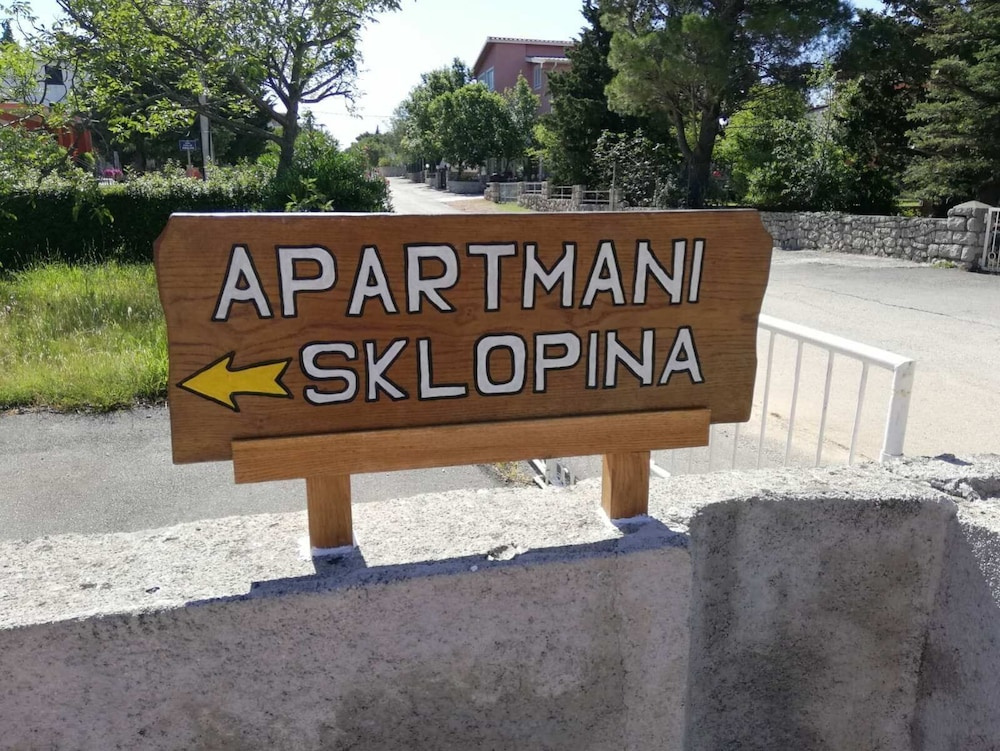 Apartments Sklopina