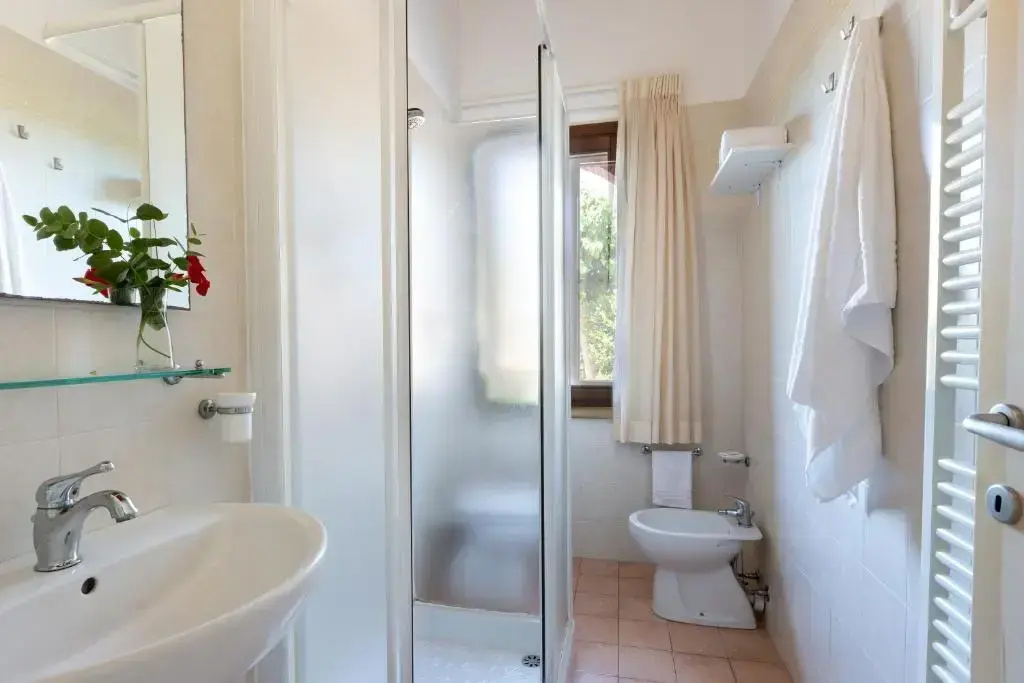 3 Bedrooms Apartment