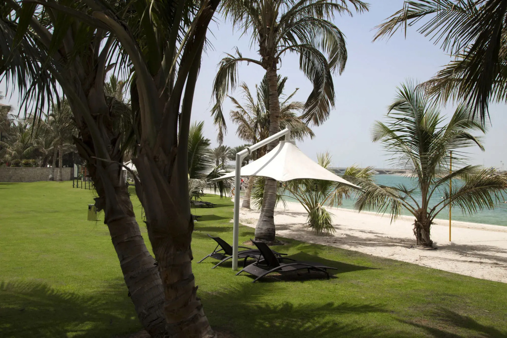 Shangri-La Hotel Apartments Qaryat Al Beri - фото 13