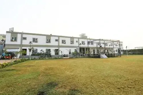 Hotel Chandra Garden by OYO Rooms