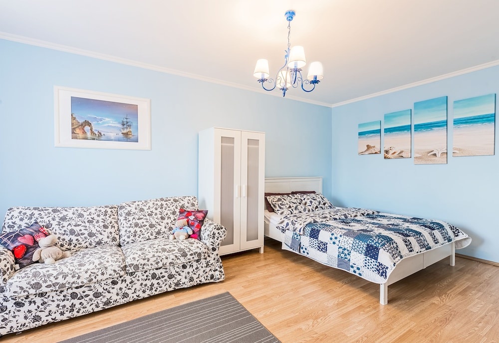 InRoomSPb — 2