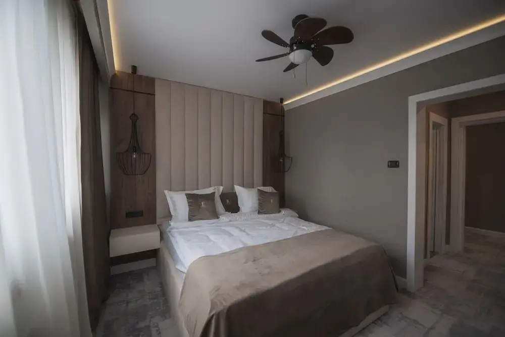 Deluxe Apartment with balcony