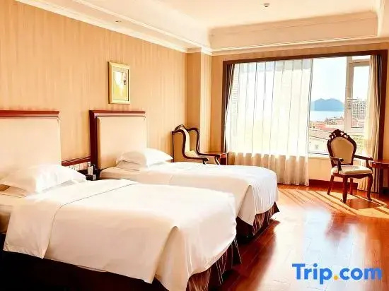 Enrichee Gloria Plaza Hotel - Chambres