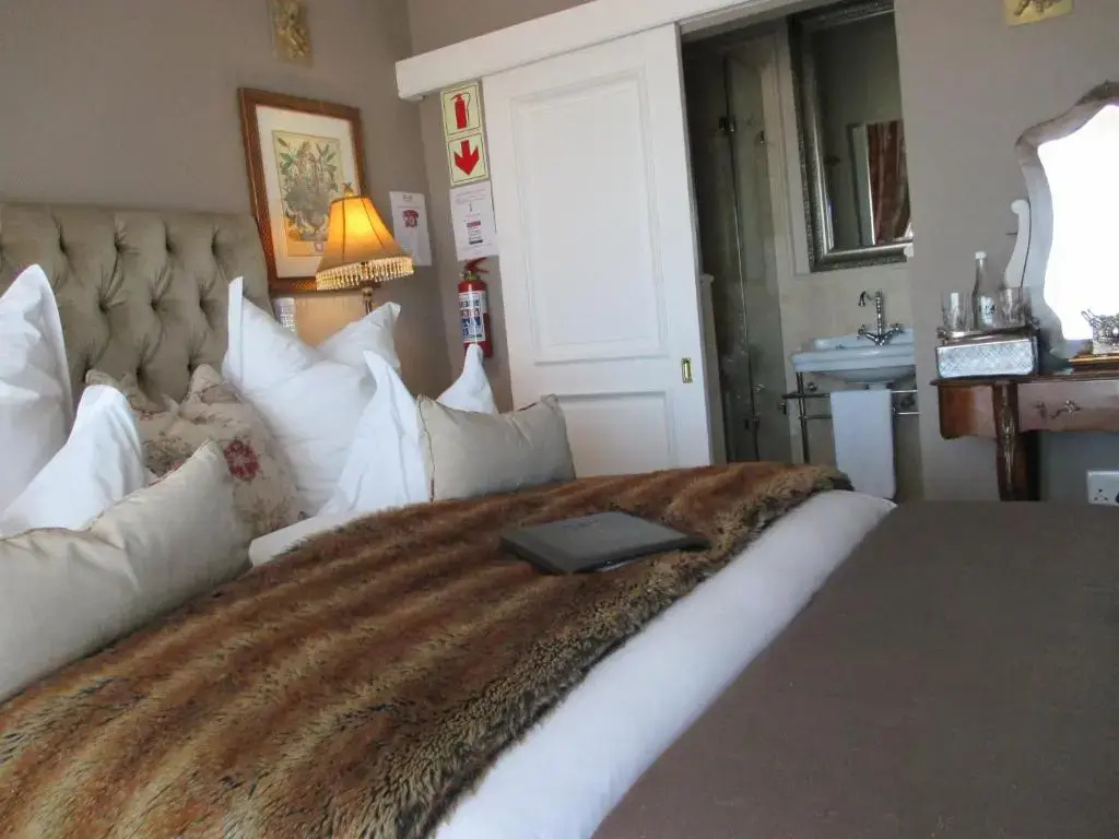 Superior Double room with sea view (full double bed)