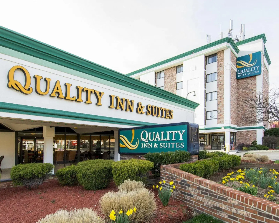 Quality Inn & Suites
