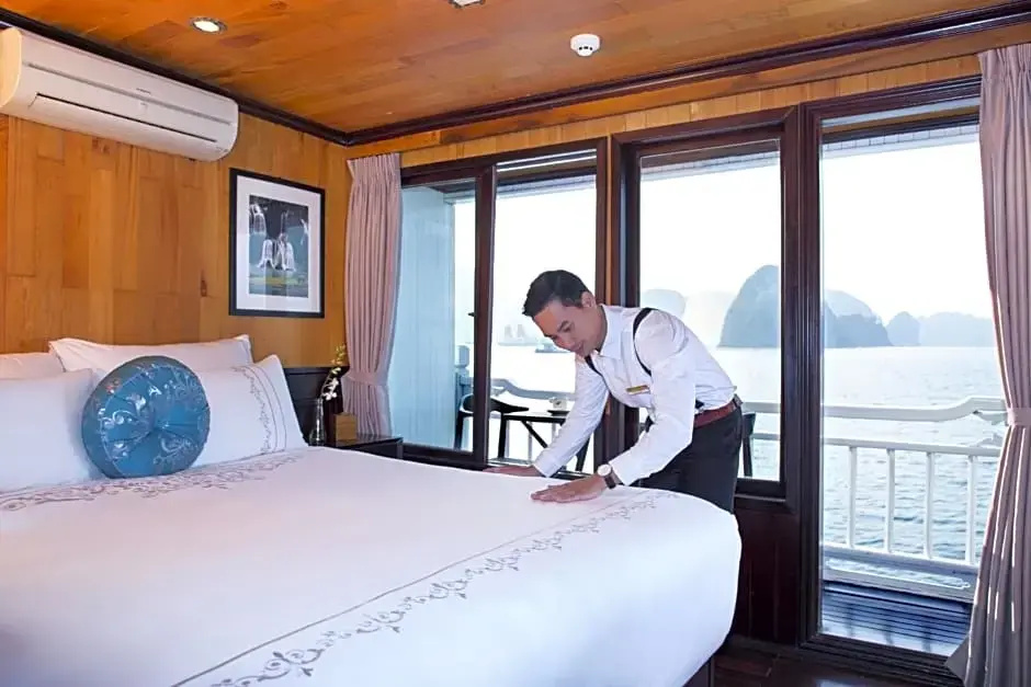 Luxury Double room with balcony (full double bed)