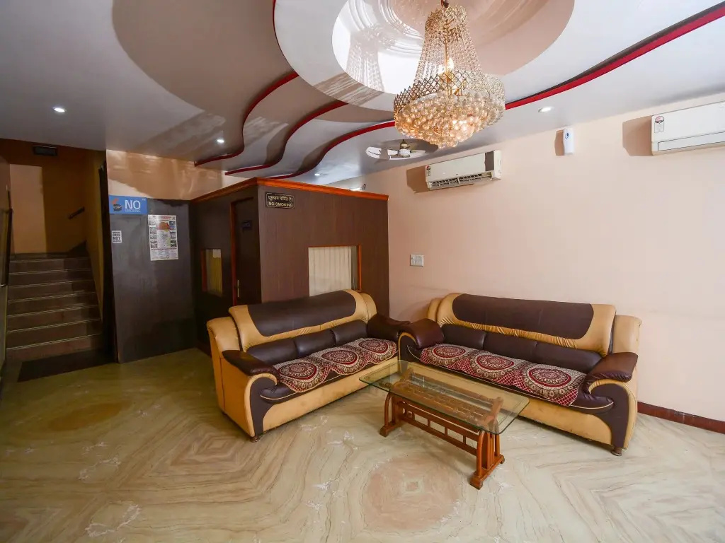 Hotel Samar Palace by OYO Rooms