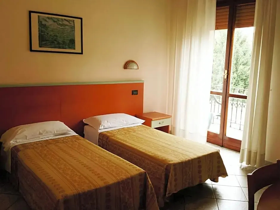 Standard Single room (single bed)