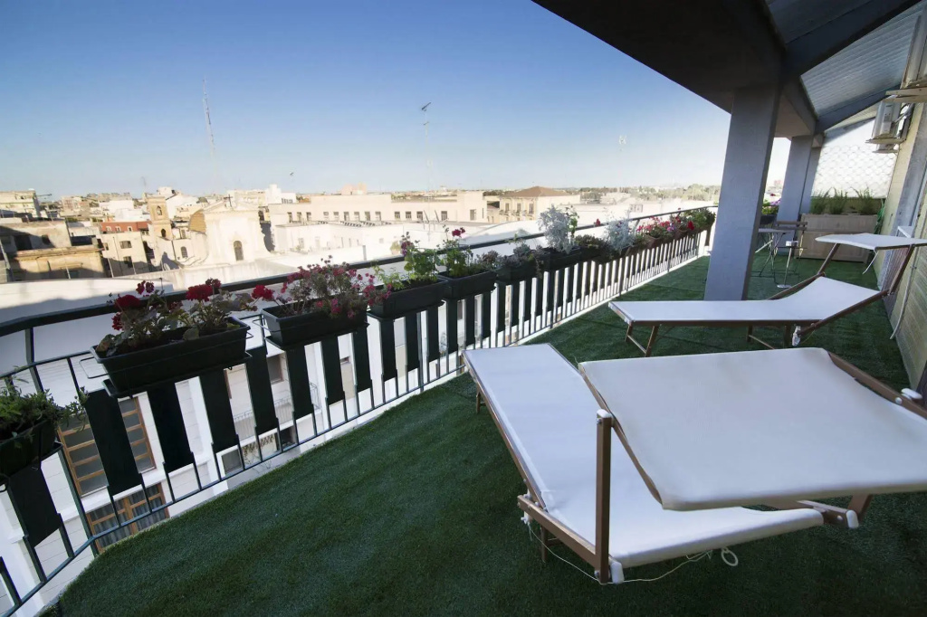 Penthouse Station Luxury Suites & Apts - Général