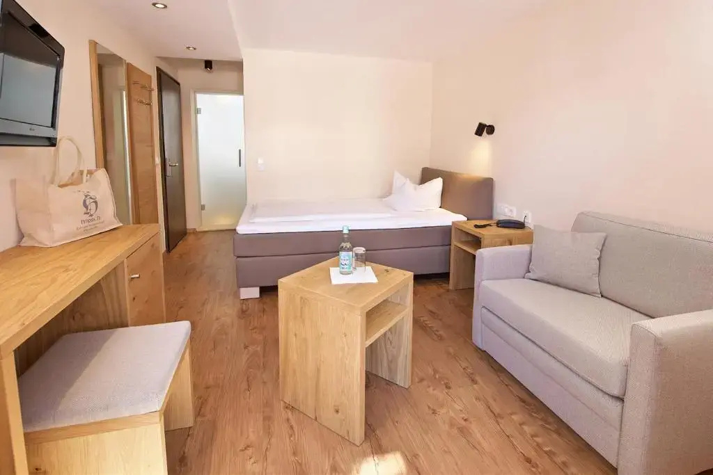 Hotel Hirsch - Chambres