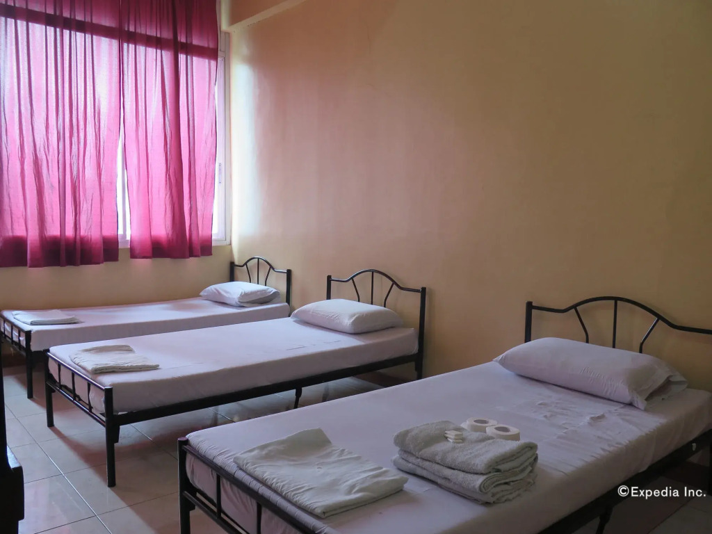 C Est La Vie Pension