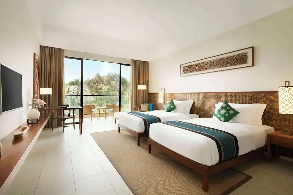 Family Suite with mountain view