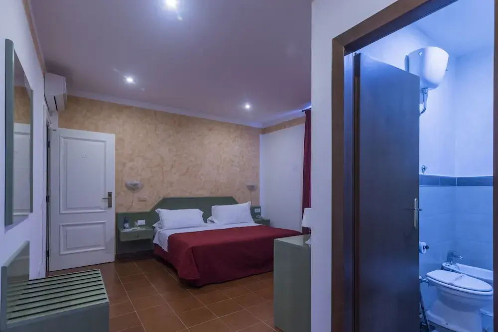 Superior Quadruple room with park view