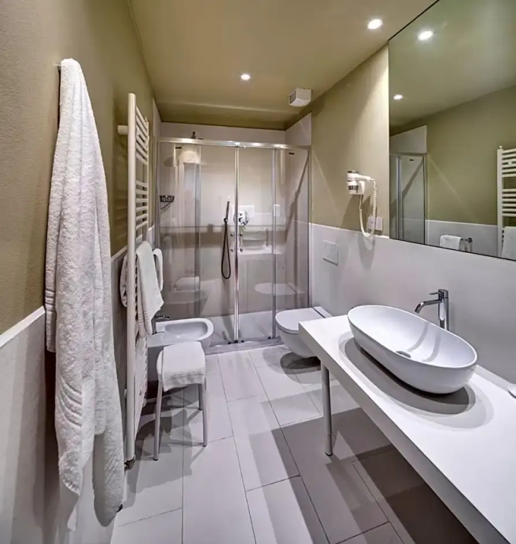 Superior Double room (full double bed)