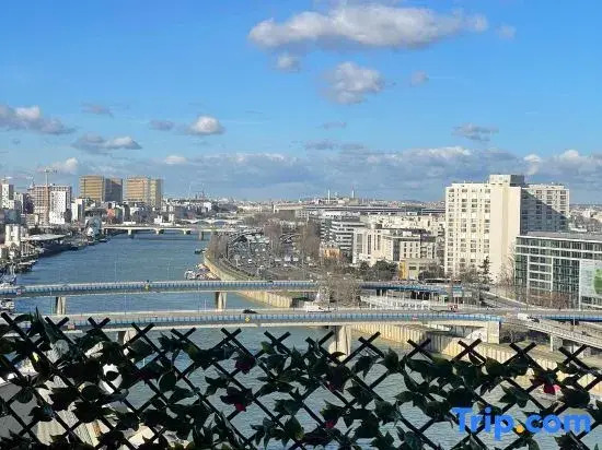 seen Seine duplex apartmen F4 — фото 3