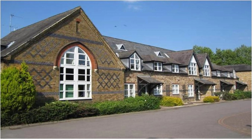 Accommodation Windsor Ltd - Alexandra Court