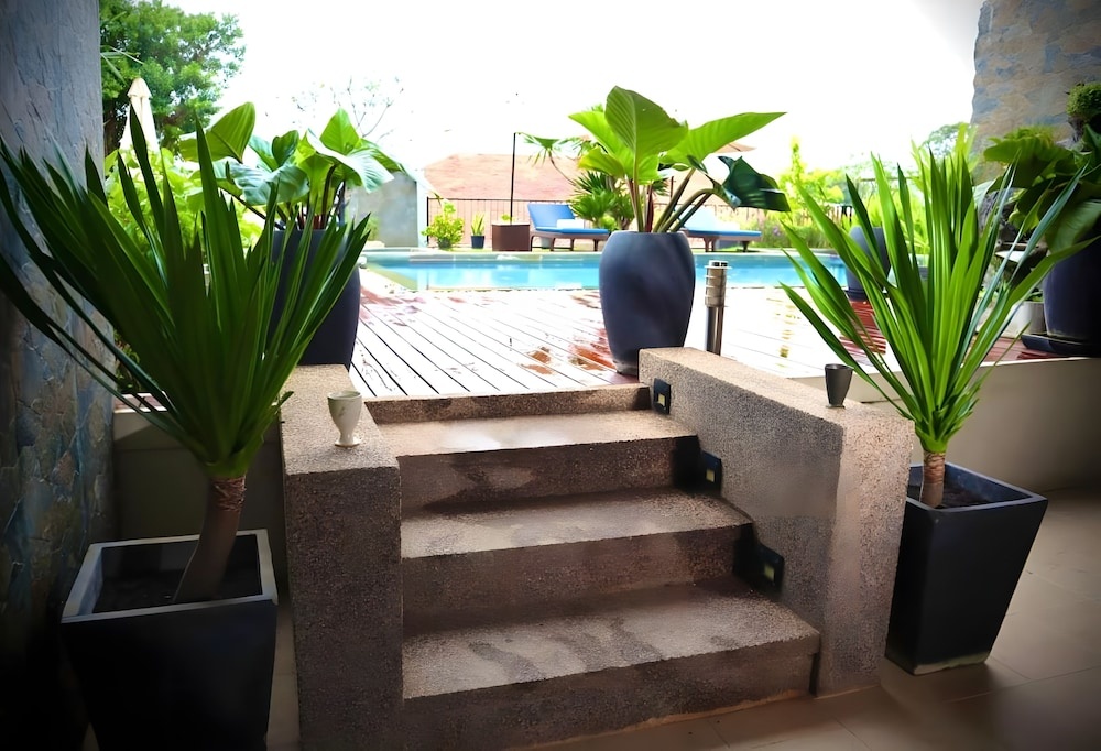 Siem Reap River View Residence