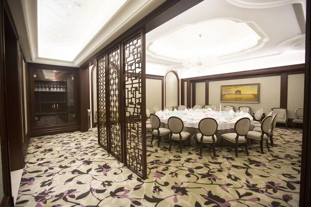 Lobby & Reception