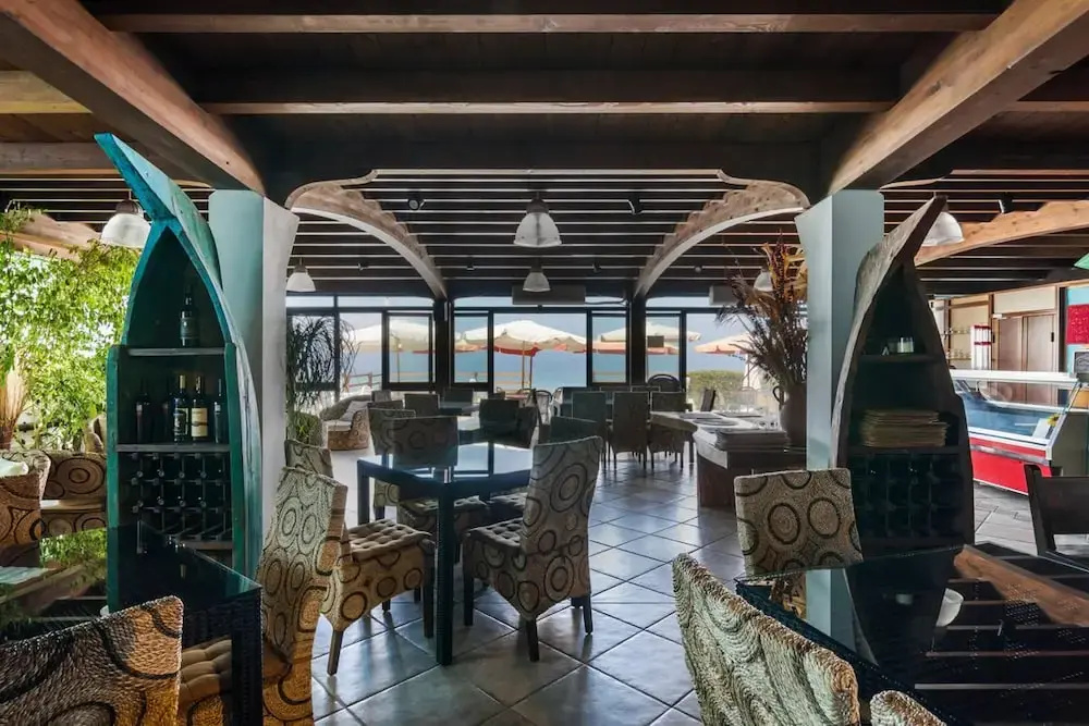 Lobby & Reception
