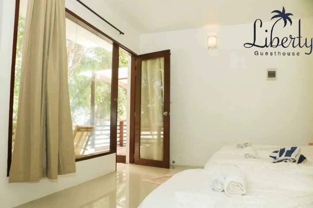 Liberty Guest House Maldives — фото