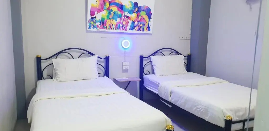 Economy Double room (twin beds)