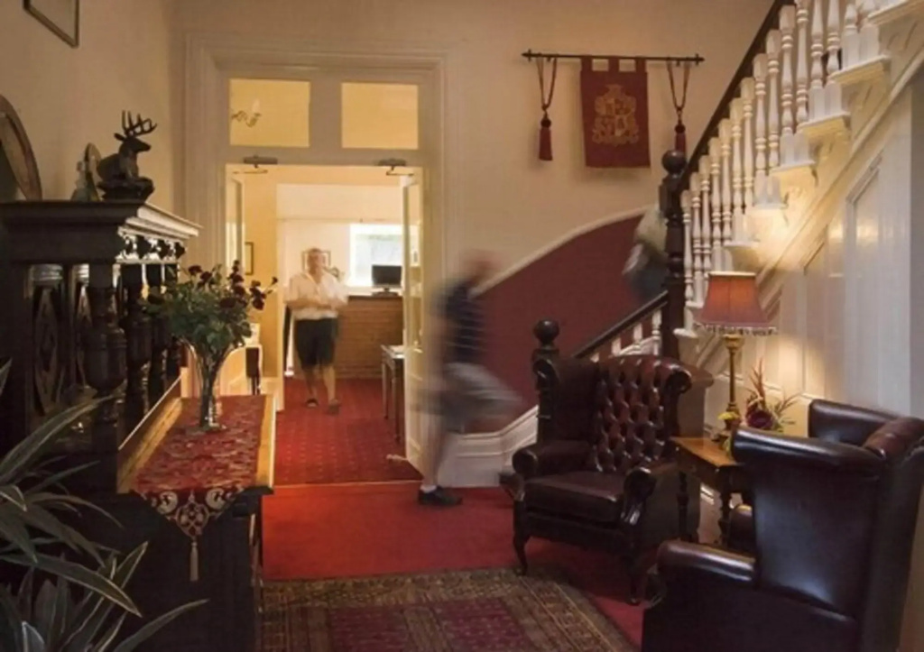 Bourne Hall Country - Général